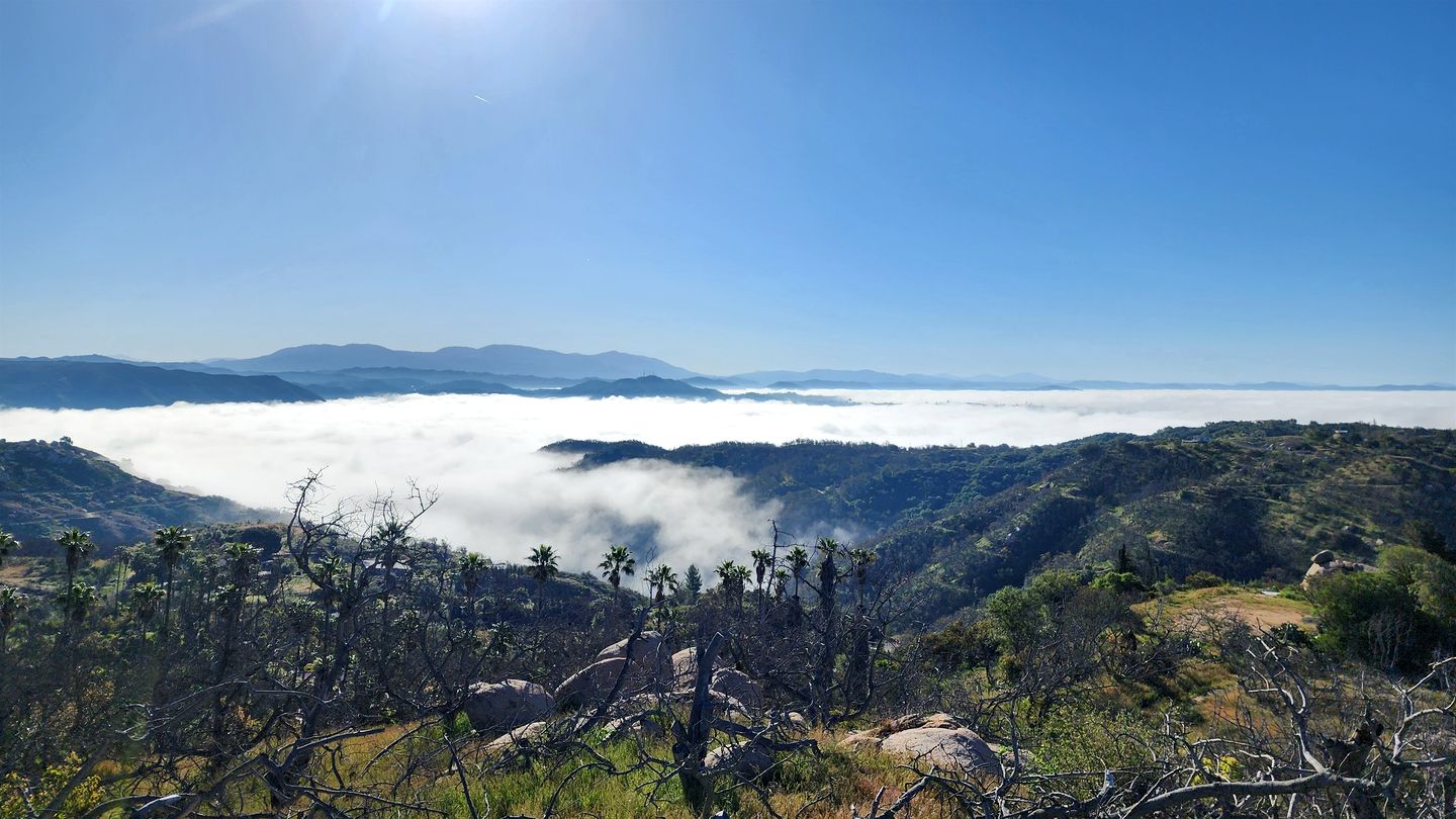 Incredible Dome for a Romantic Escape at Splitrock Valley, California