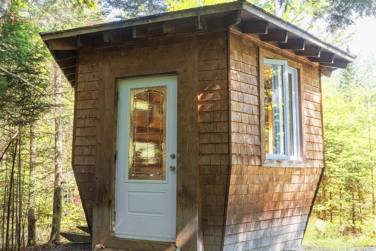 Pods (Canada, Harrington, Quebec)