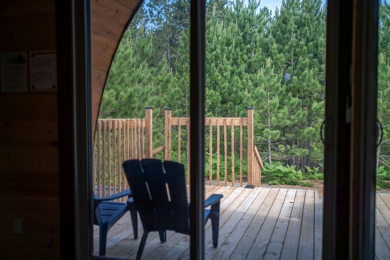 Pods (Canada, Saint-Alexis-des-Monts, Quebec)