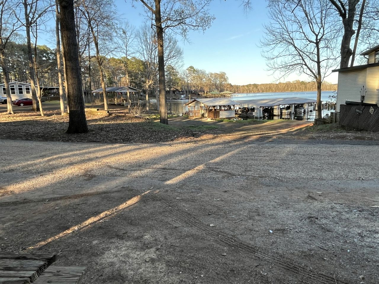 Incredible Lakefront Cabin for a Wonderful Family Adventure in Nature in Hemphill, Texas