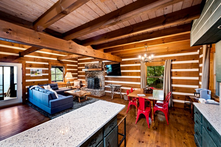 Cabins (United States of America, Mentone, Alabama)