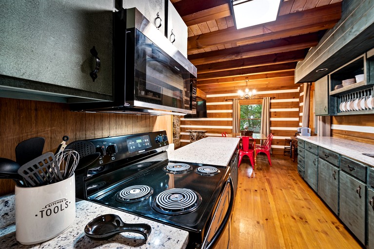 Cabins (United States of America, Mentone, Alabama)