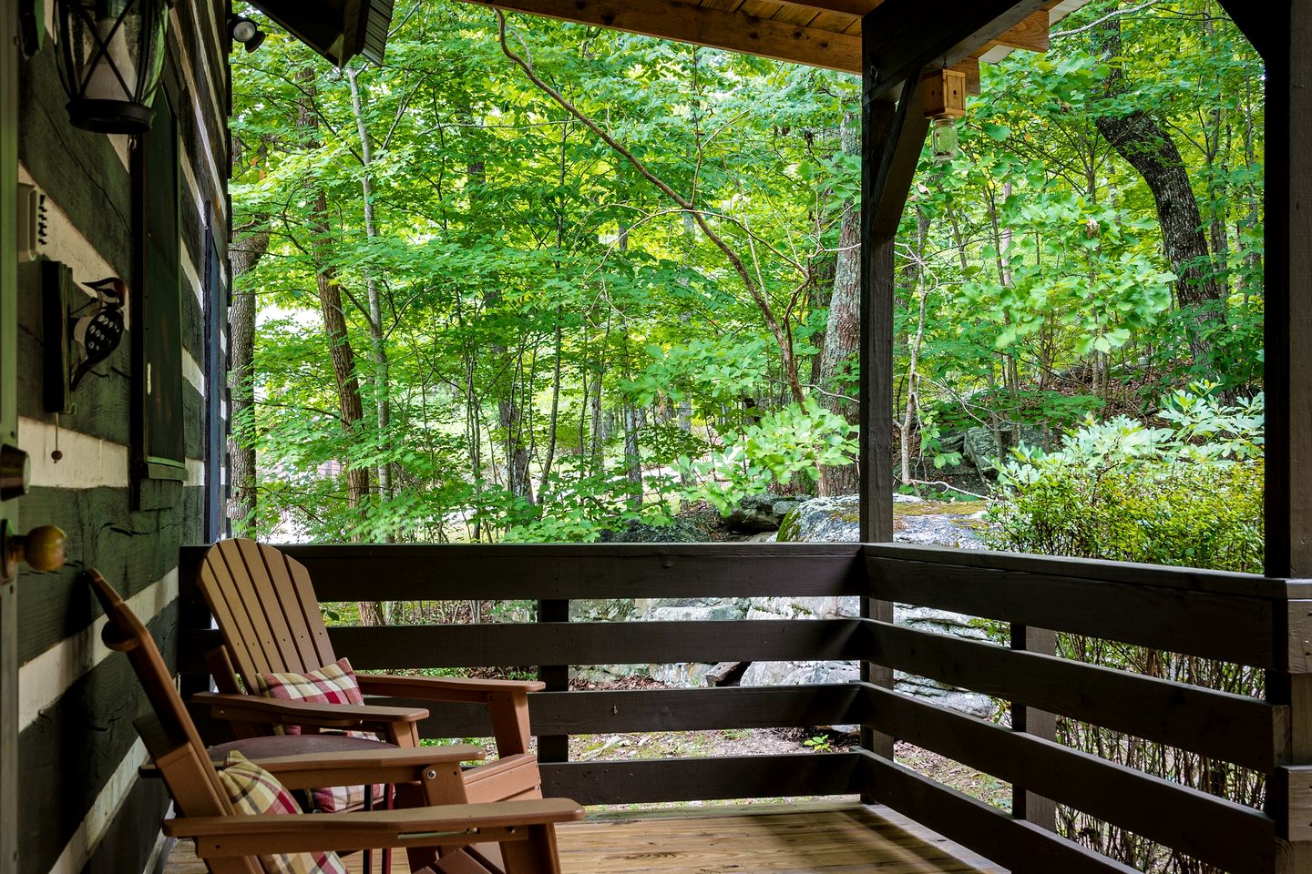 Incredible Log Cabin with Fireplace, Fire Pit and Hot-tub in Mentone, Alabama