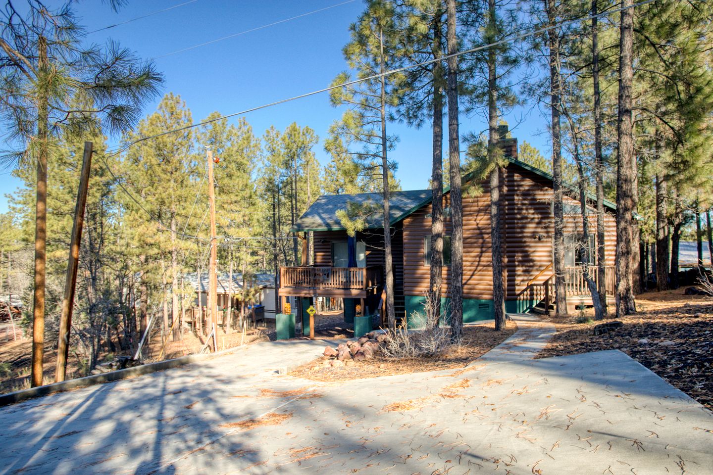 Incredible Log Cabin with Gorgeous Sights in Pinetop, Arizona