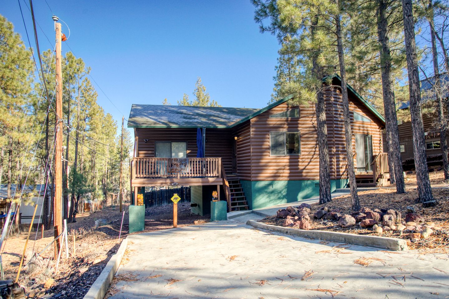 Incredible Log Cabin with Gorgeous Sights in Pinetop, Arizona