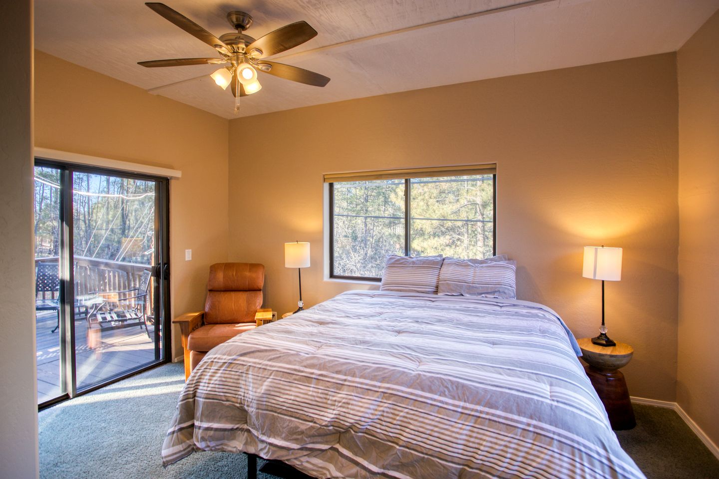 Incredible Log Cabin with Gorgeous Sights in Pinetop, Arizona