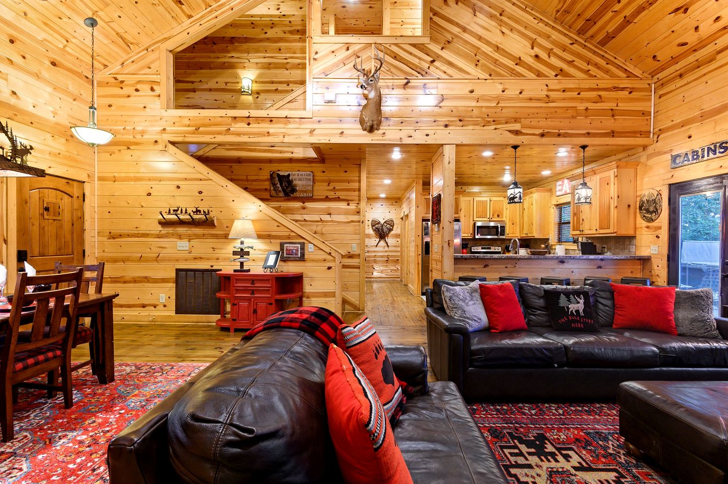 Incredible Luxurious Cabin Fantastic for All the Family in Broken Bow, Oklahoma