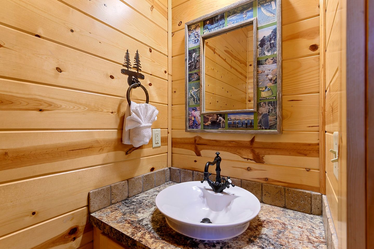 Incredible Luxurious Cabin Fantastic for All the Family in Broken Bow, Oklahoma