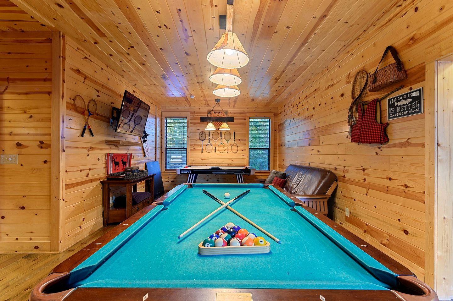 Incredible Luxurious Cabin Fantastic for All the Family in Broken Bow, Oklahoma