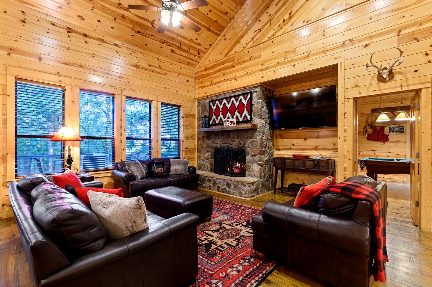 Incredible Luxurious Cabin Fantastic for All the Family in Broken Bow, Oklahoma