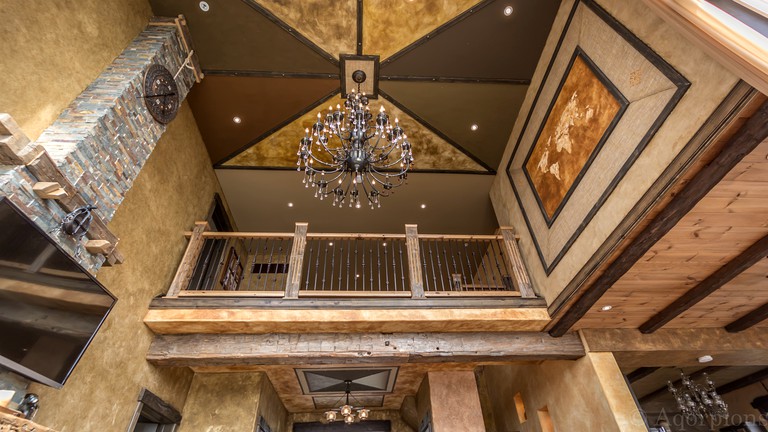 Cottages (Tobermory, Ontario, Canada)