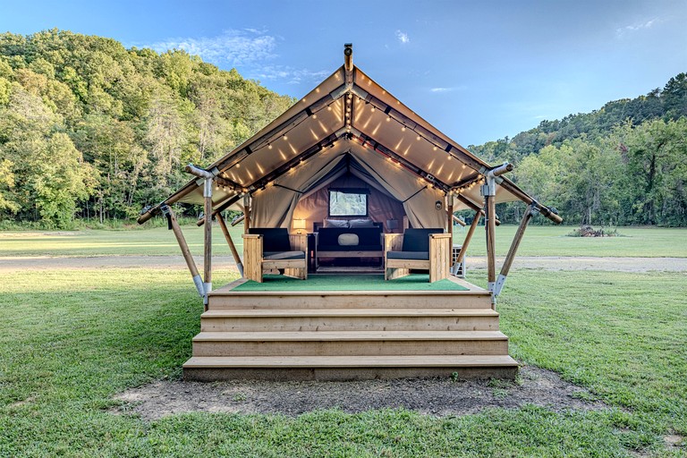 Safari Tents (United States of America, Newport, Tennessee)