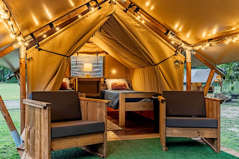 Safari Tents (United States of America, Newport, Tennessee)