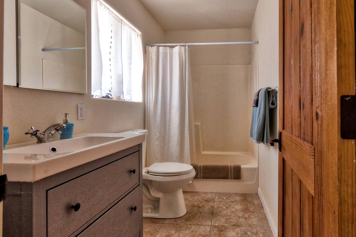 Incredible Pet friendly Vacation Rental with Great Desert Views in Twentynine Palms, California
