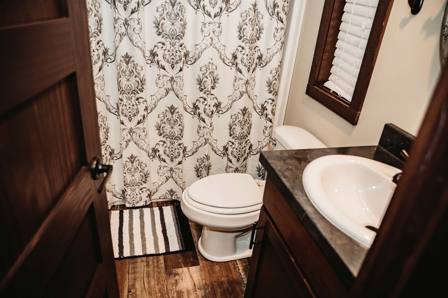 Incredible Secluded Cabin wit Barbecue and Privileged Sights in Tracy City, Tennessee