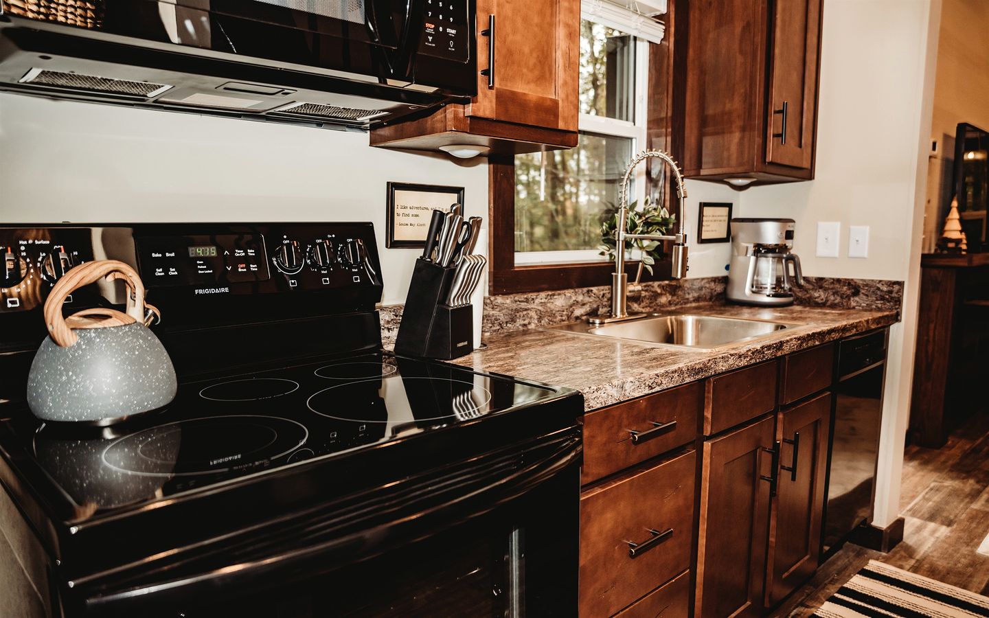 Incredible Secluded Cabin wit Barbecue and Privileged Sights in Tracy City, Tennessee