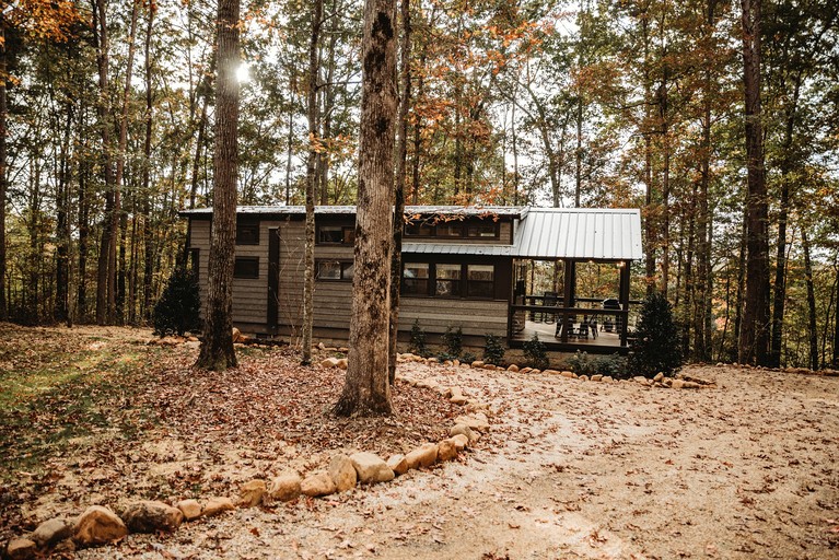 Cabins (United States of America, Tracy City, Tennessee)