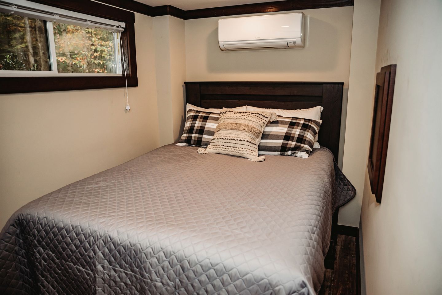 Incredible Secluded Cabin wit Barbecue and Privileged Sights in Tracy City, Tennessee