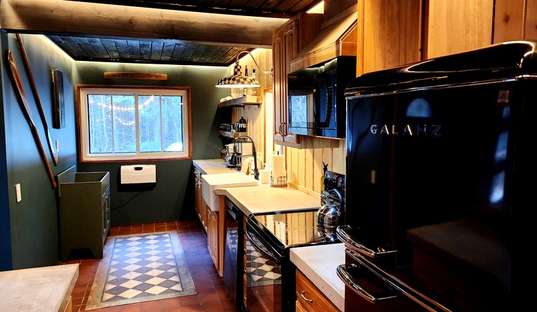 Cabins (United States of America, Hammondsport, New York)