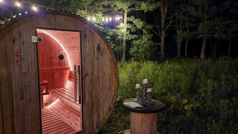 Cabins (United States of America, Hammondsport, New York)