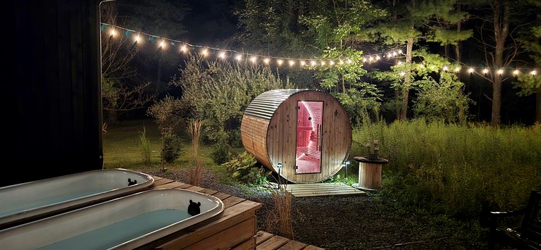 Cabins (United States of America, Hammondsport, New York)