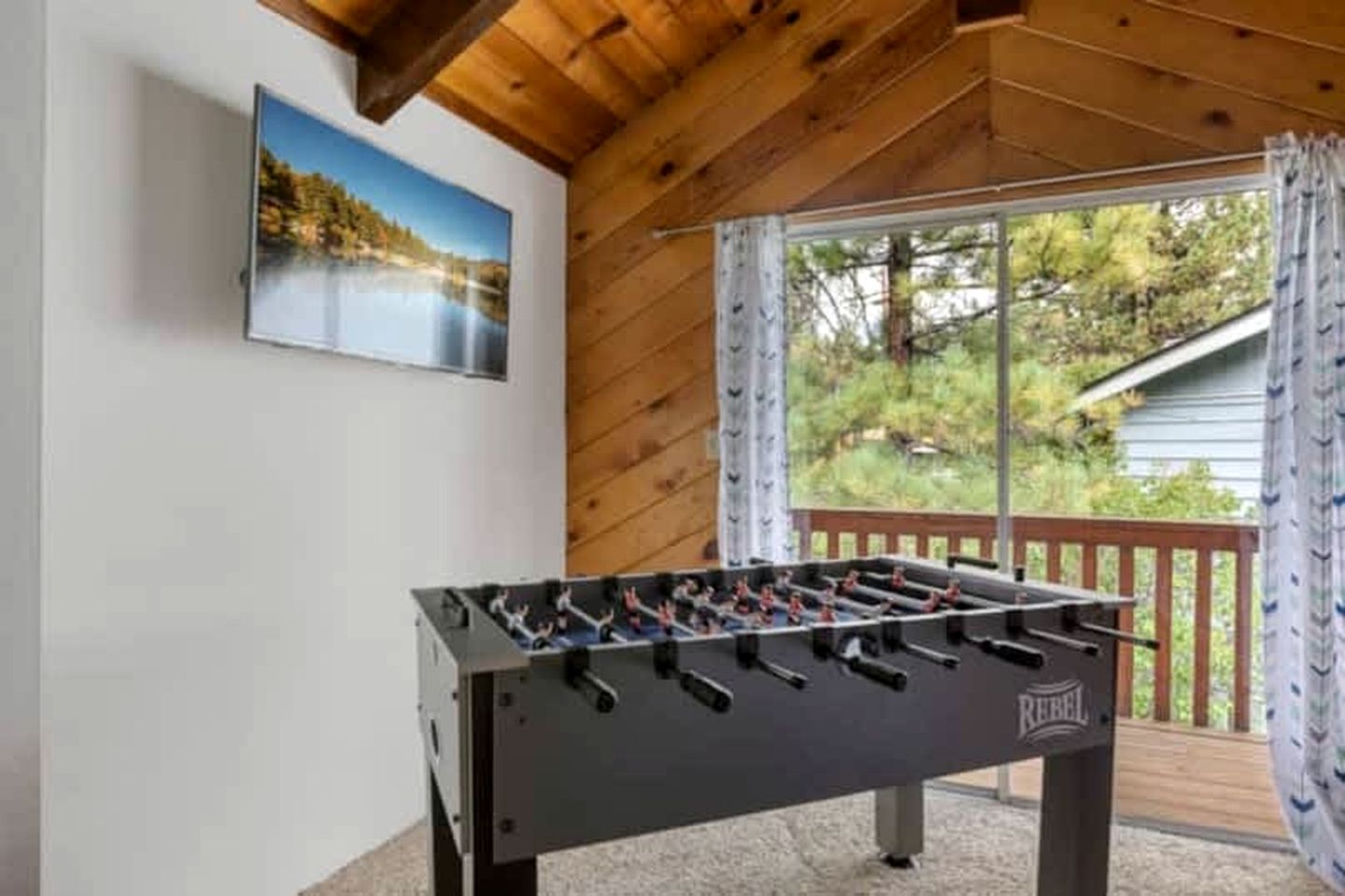 Incredible Secluded Cabin in Big Bear Lake, California