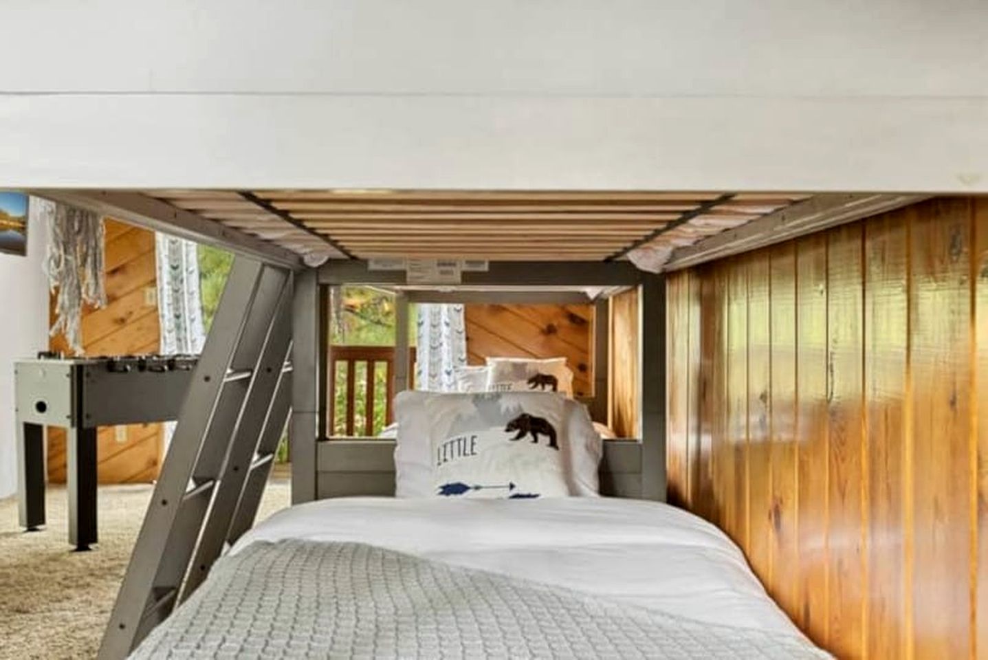 Incredible Secluded Cabin in Big Bear Lake, California