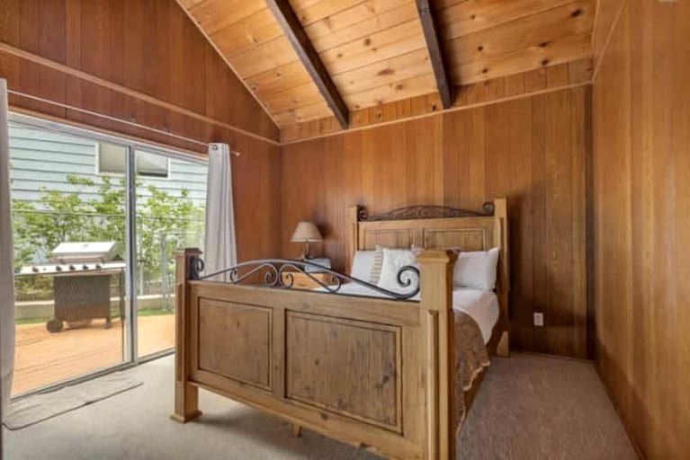 Cabins (United States of America, Big Bear Lake, California)