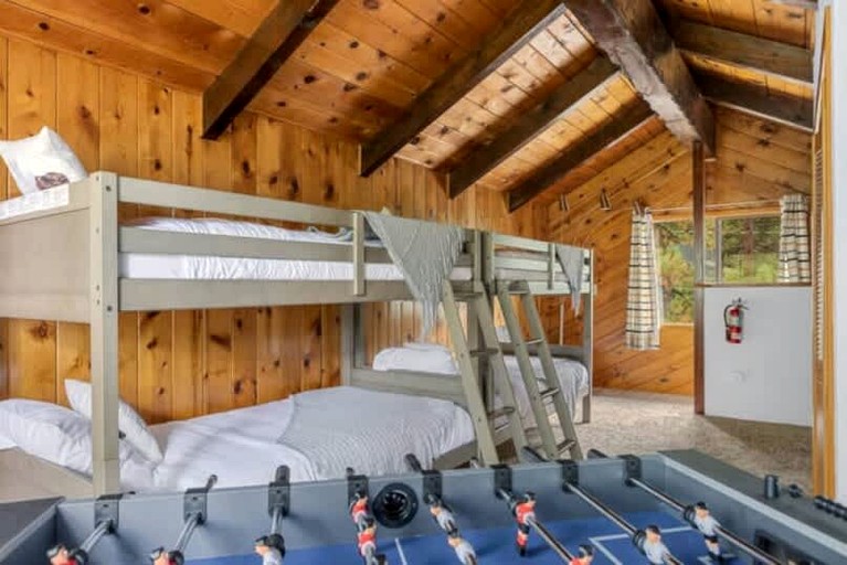 Cabins (United States of America, Big Bear Lake, California)