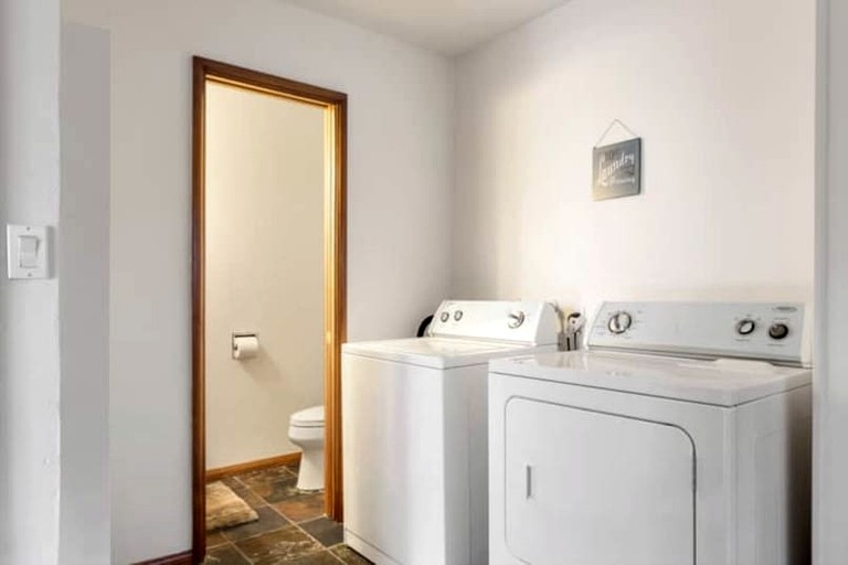 Cabins (United States of America, Big Bear Lake, California)