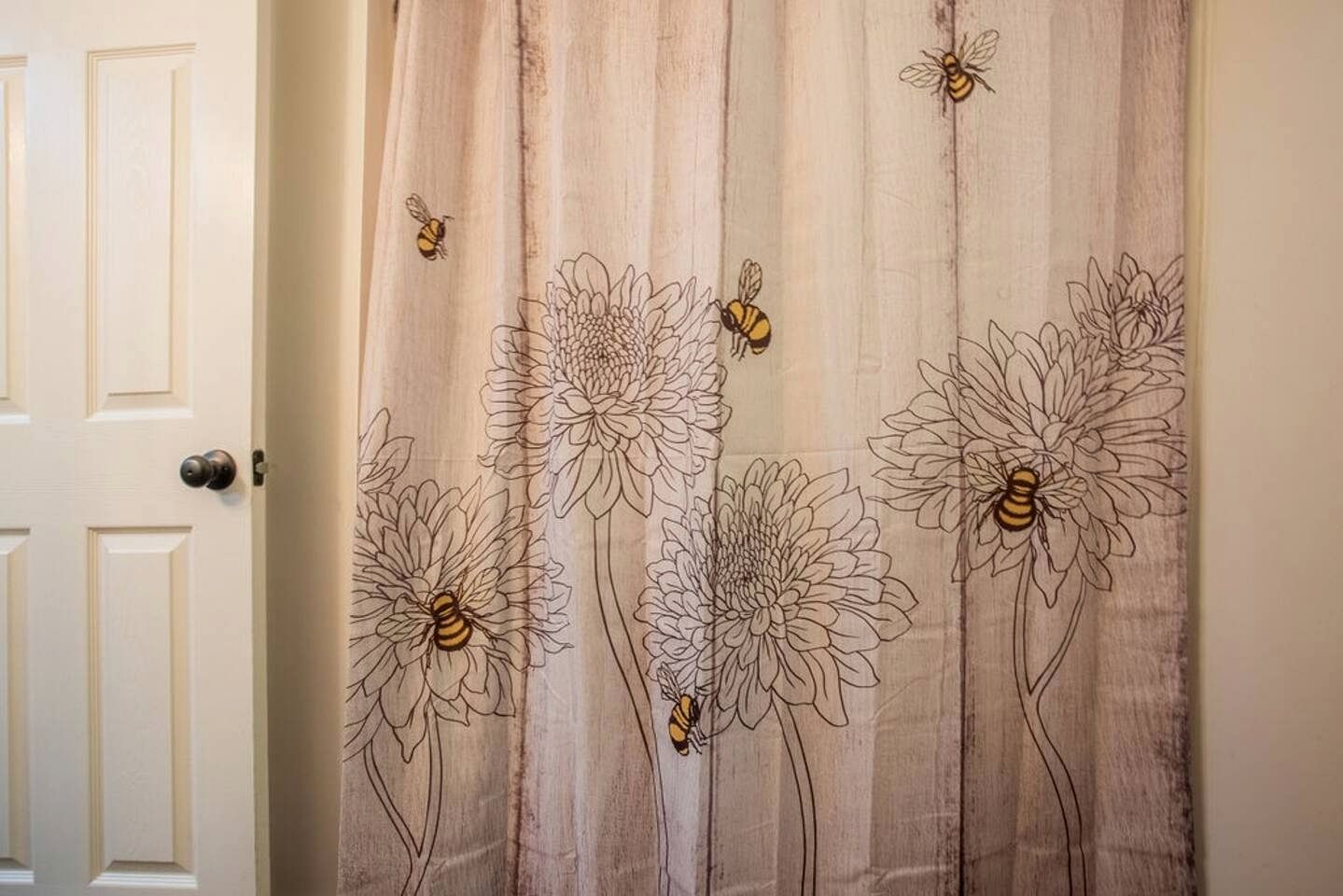 Incredible Secluded Cabin with Hot-tub in Gatlinburg, Tennessee