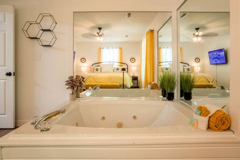 Cabins (United States of America, Gatlinburg, Tennessee)