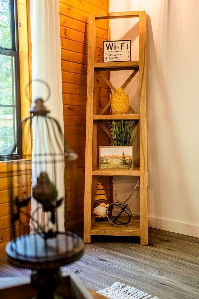 Incredible Secluded Cabin with Hot-tub in Gatlinburg, Tennessee