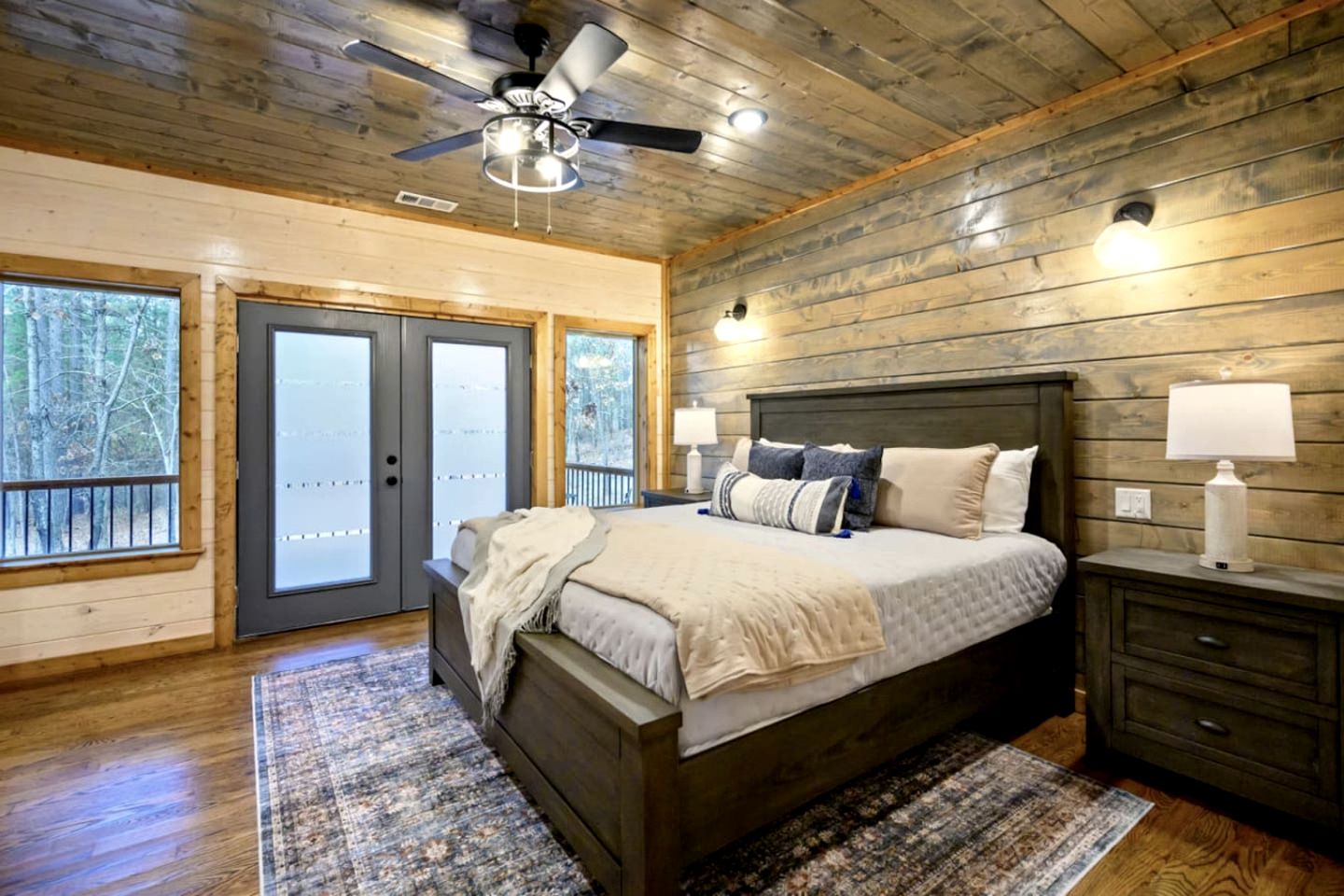 Incredible Spacious Cabin Surrounded by Nature for an Amazing Escape for the Whole Family in Broken Bow, Oklahoma