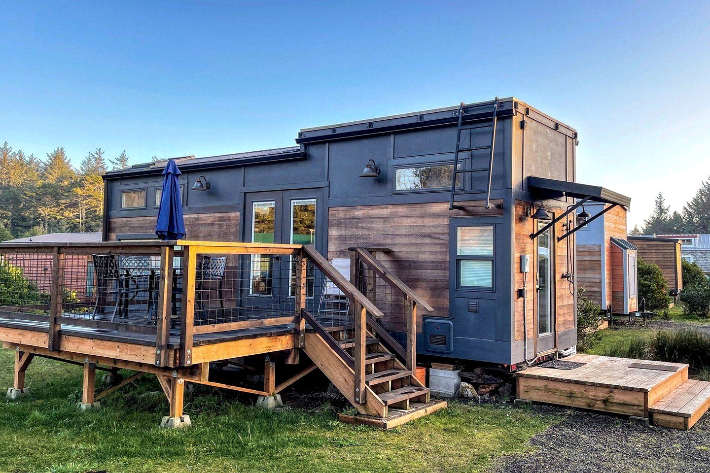 Tiny houses (United States of America, Waldport, Oregon)