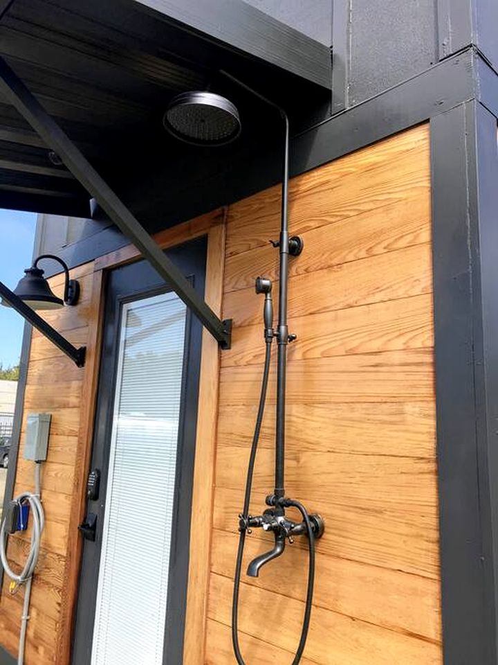 Incredible Tiny House with Fireplace in Waldport, Oregon