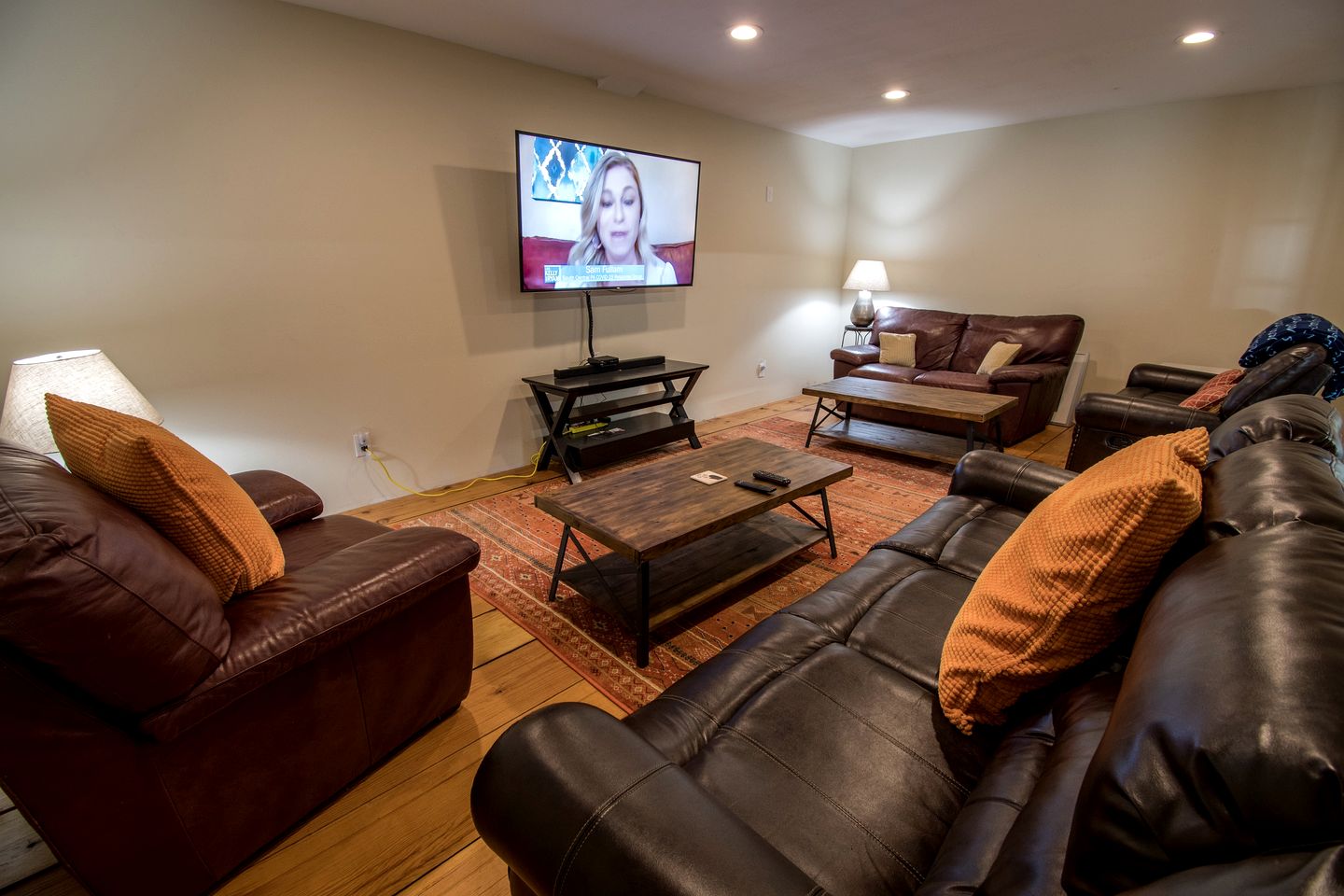 Incredible Tiny House with Fireplace in Waldport, Oregon