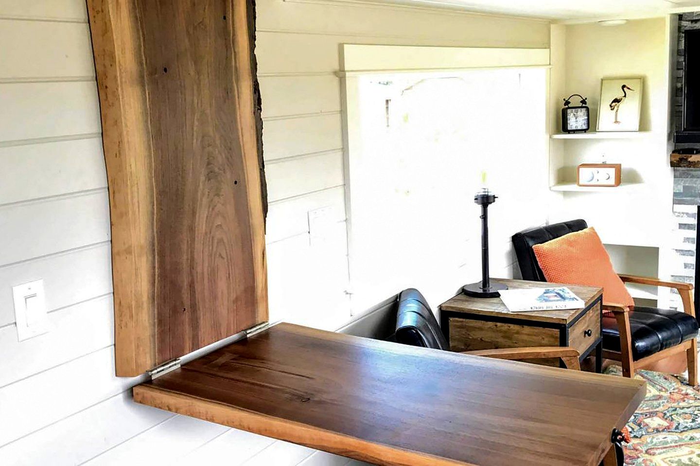 Incredible Tiny House with Fireplace in Waldport, Oregon