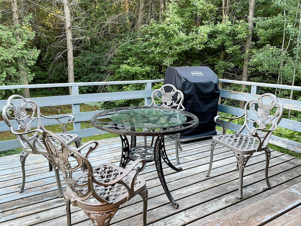 Incredible Unique Cottage Surrounded by Trees for a Wonderful Family Escape in Brighton, Ontario