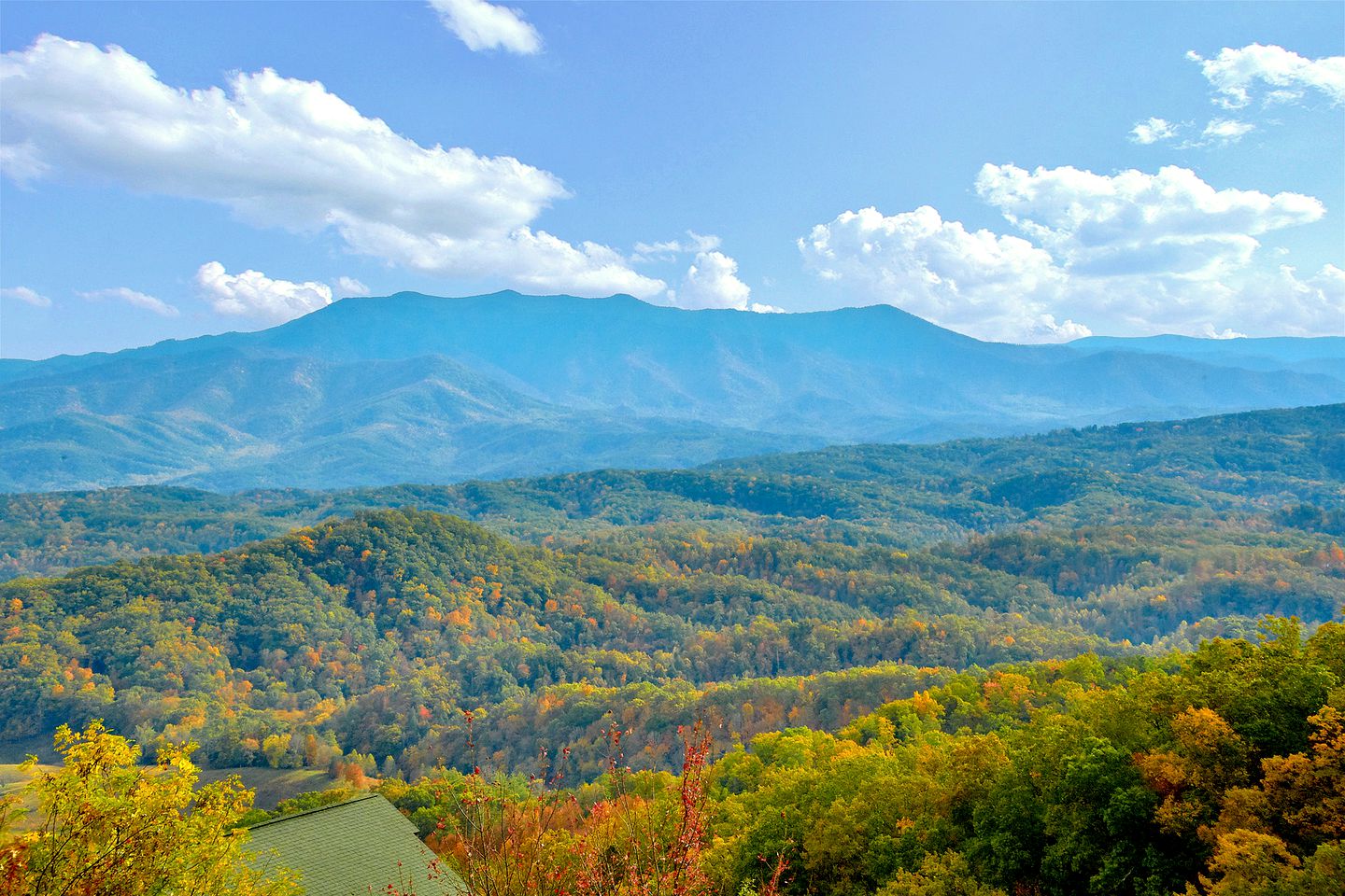 Stunning Smoky Mountain Vacation Rental with a Hot Tub