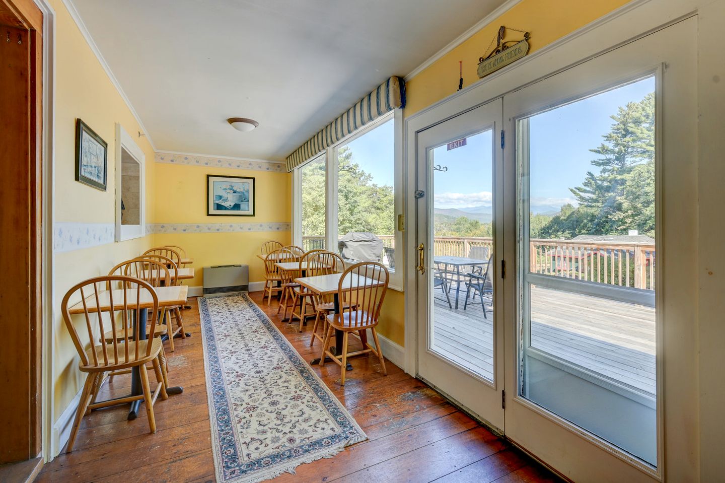 Incredible Villa with Swimming Pool and Hot-tub in North Conway, New Hampshire