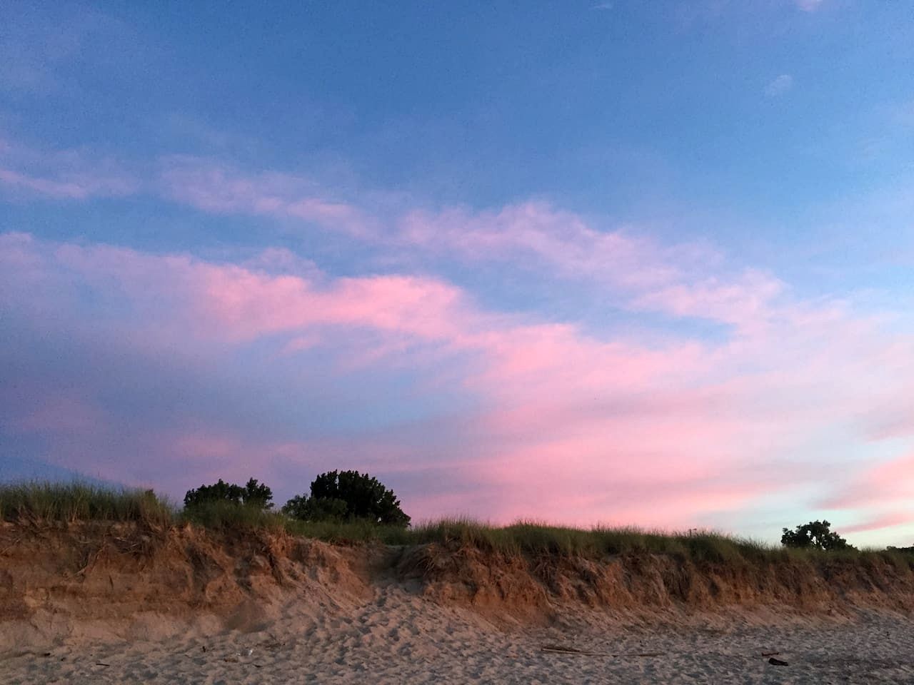 Incredible Waterfront Villa with Stunning Sights in Gary, Indiana