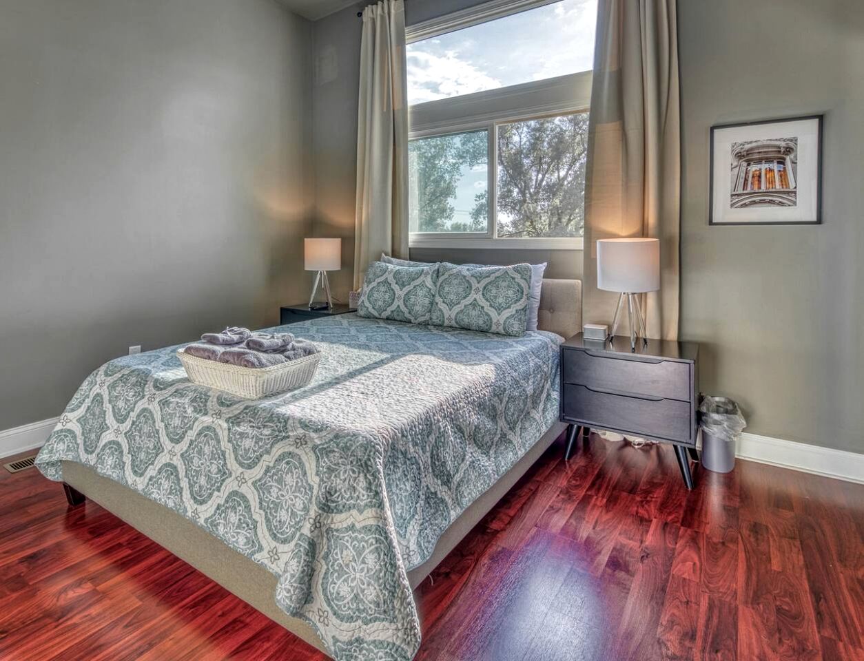 Incredible Waterfront Villa with Stunning Sights in Gary, Indiana