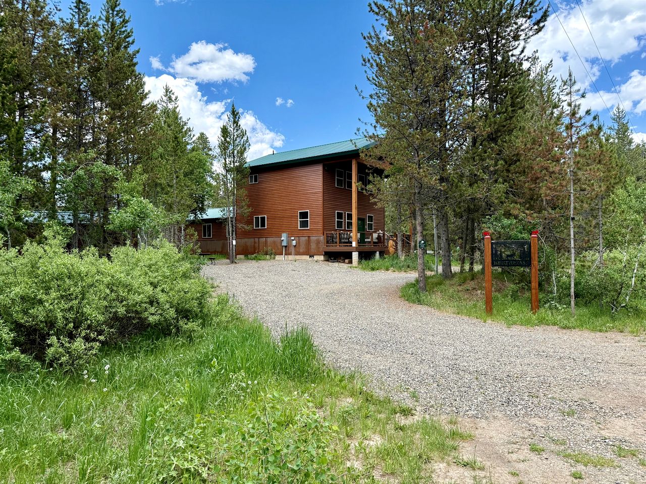 Incredible Wooden Cabin with Fantastic Hiking Trails in Island Park, Idaho