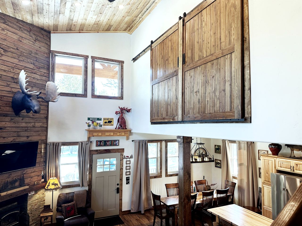 Incredible Wooden Cabin with Fantastic Hiking Trails in Island Park, Idaho