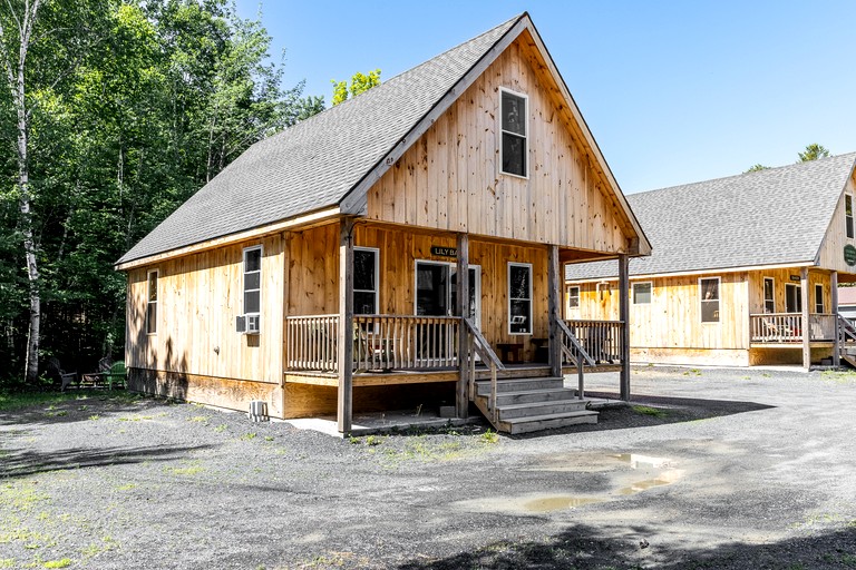Cabins (United States of America, Greenville, Maine)