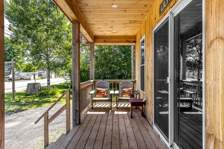 Cabins (United States of America, Greenville, Maine)