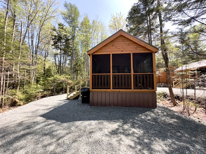 Cabins (United States of America, Steuben, Maine)