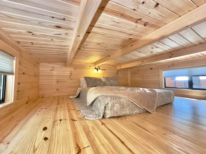 Cabins (United States of America, Steuben, Maine)