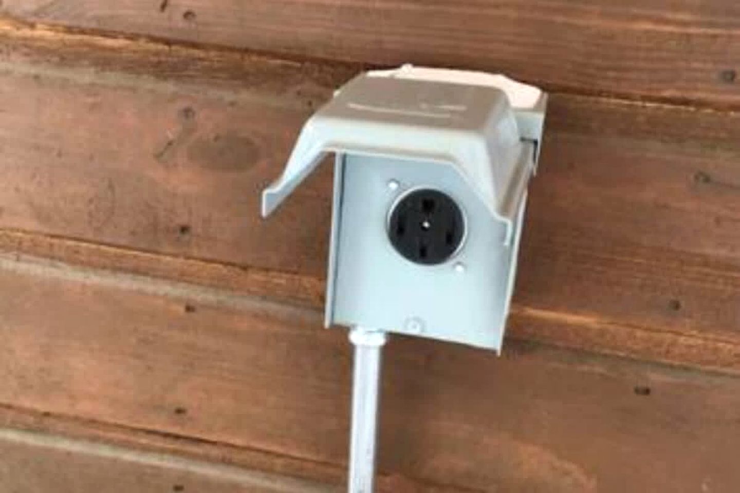 Incredible Wooden Cabin with Hot-tub in Big Bear Lake, California